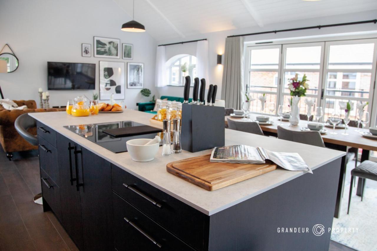 The Gatehouse By Grandeur Property Poole Esterno foto